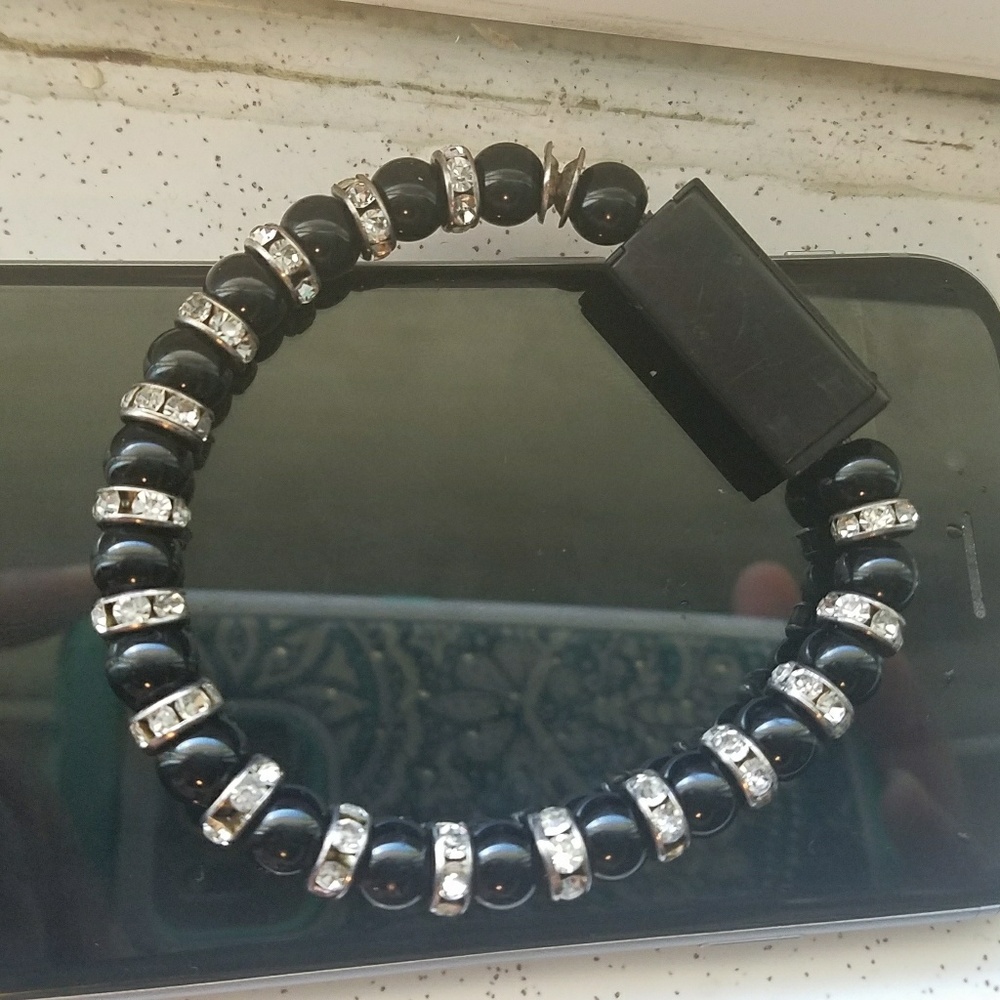 🌸iphone bracelet charger🌸